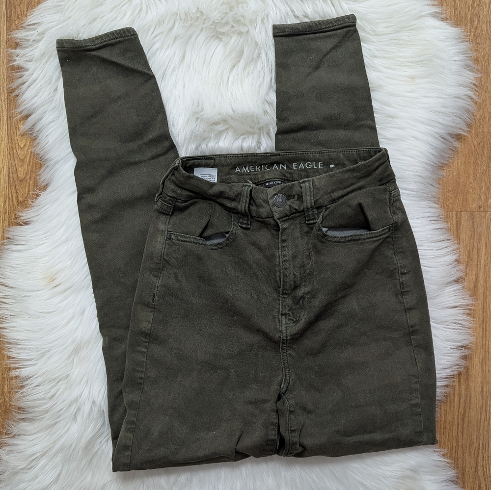 American Eagle Curvy Super Hi Rise Jegging Green Camo